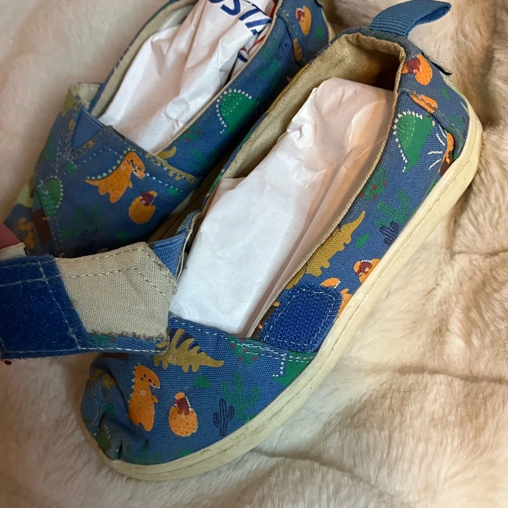 Toms Unisex Toddler Sz 10 Blue Dino Canvas Hook Loop Close Casual Jurassic Shoes
